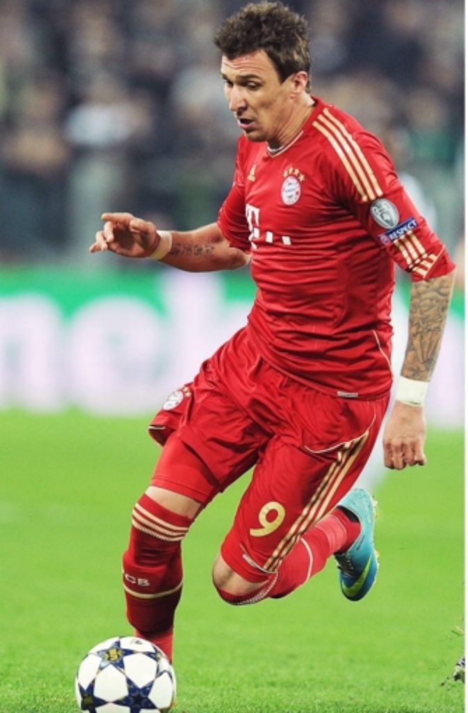Im Juni 2012 folgte der Wechsel zum FC Bayern München. Dort unterschrieb Mandzukic einen Vertrag bis 2016.