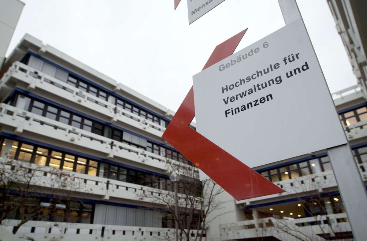 Bald können Absolventen auch promovieren: Beamtenhochschule Ludwigsburg. Foto: dpa/Marijan Murat
