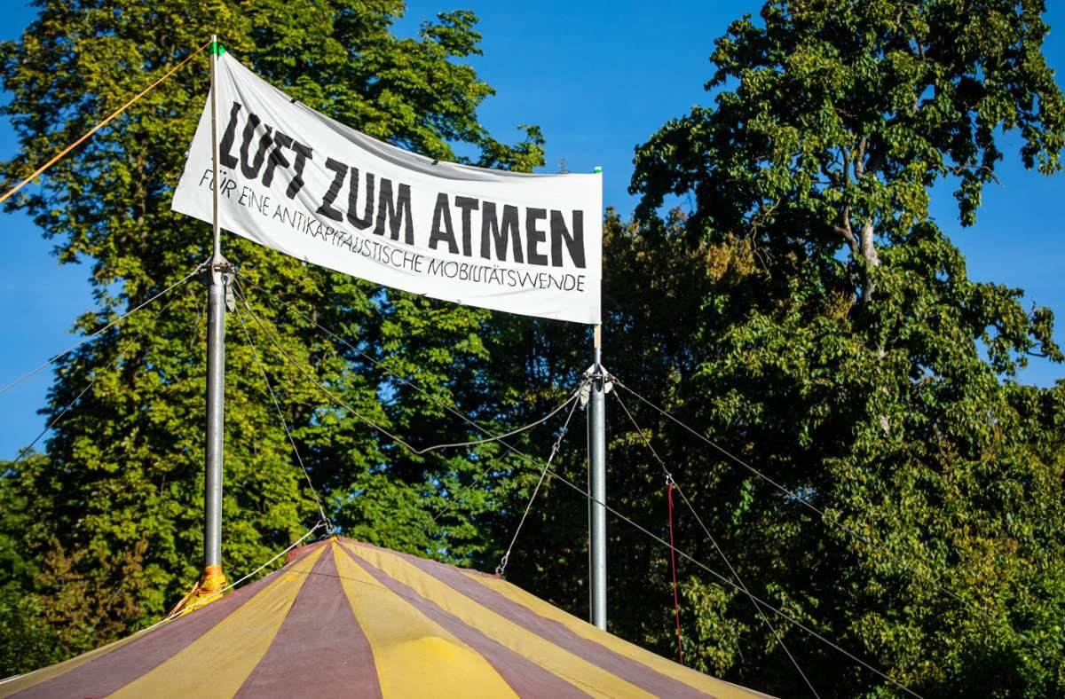 Im Luitpoldpark haben Umweltaktivisten ihr Camp aufgeschlagen.