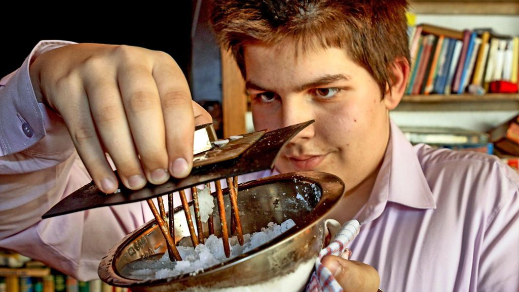  Langeweile kennt er nicht. Lesen und sich Dinge ausdenken sind seine Lieblingsbeschäftigung. Der 15 Jahre alte Konrad Erwerle hat die Grundlage für einen 3-D-Drucker am Küchentisch erfunden. 