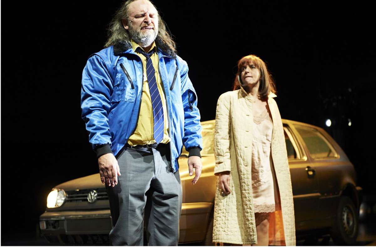 Klaus Rodewald, Marietta Meguid in Simon Stephens’ „Am Ende Licht“ im Schauspielhaus Stuttgart.