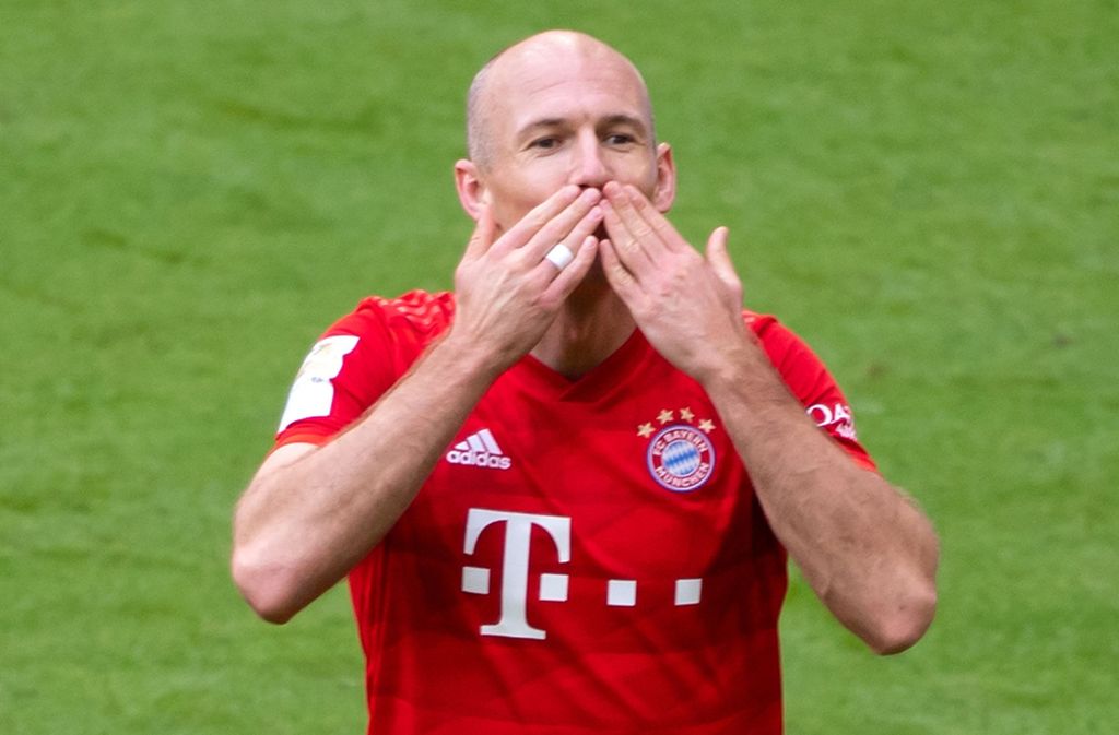 Sein letztes Bundesligaspiel von 201 Partien bestritt Arjen Robben am 18. Mai 2019 beim 5:1-Heimsieg gegen Eintracht Frankfurt. Dabei erzielte er seinem 99. Bundesligatreffer. Am 4. Juli 2019 verkündete er sein Karriereende, trotz Angeboten aus den Vereinigten Staaten und China. Vaarwel, Arjen Robben.