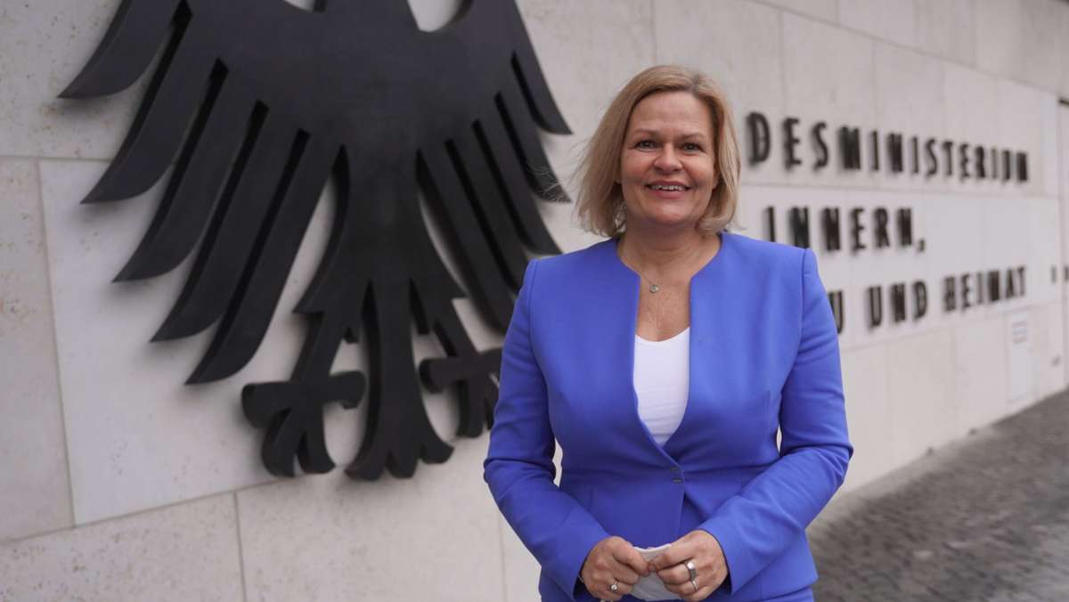  Die hessische SPD-Chefin Nancy Faeser ist die erste Frau an der Spitze des Bundesinnenministeriums. Ihre hessischen Genossen hatten eigentlich ganz andere Pläne mit ihr. 