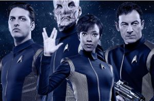 Die neuen Star Trek“-Helden (v. li.): Shazad Latif als Ash Tyler, Doug Jones als Saru, Sonequa Martin-Green als Michael Burnham, Jason Isaacs als Captain Lorca Foto: CBS ALL ACCESS