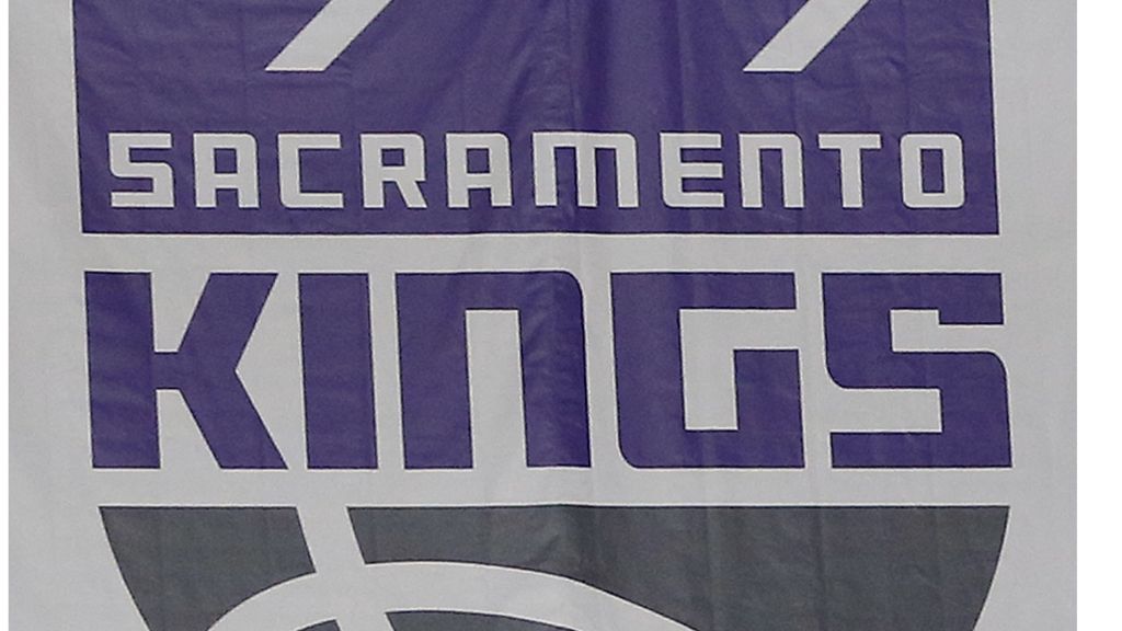 Sacramento Kings zahlen Tattoo: Fans lassen sich neues Logo stechen