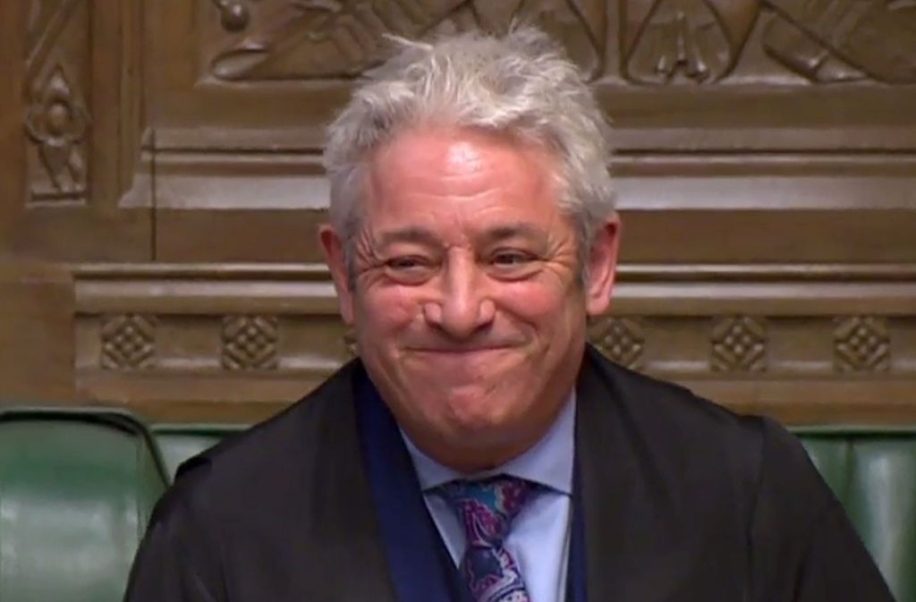 ... trug „Mr. Speaker“ im britischen Parlament eine bunte Krawatte ...