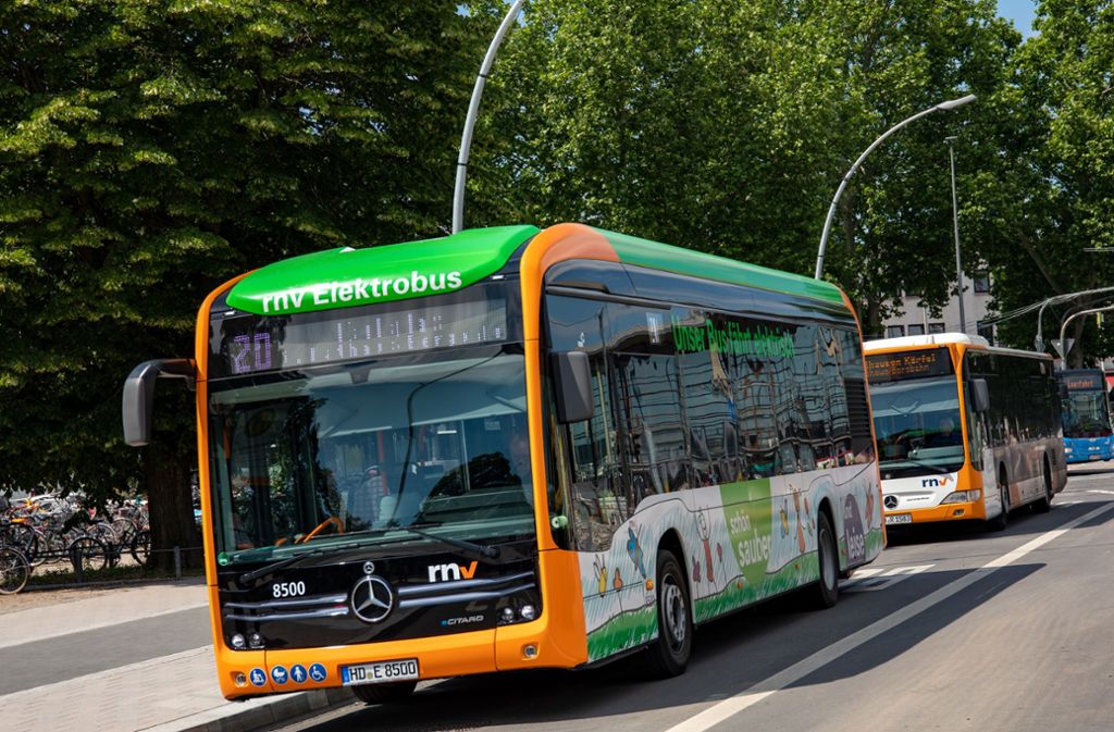 In Heidelberg ist der E-Bus seit einem Jahr zwischen Hauptbahnhof und Bergbahn unterwegs.