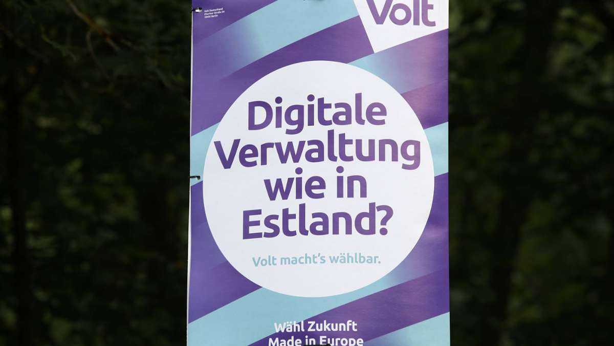  Die Partei Volt tritt in 44 der 70 Wahlkreise Baden-Württembergs zur Landtagswahl am 14. März in diesem Jahr an. Die Partei war als Reaktion auf den zunehmenden Rechtspopulismus gegründet worden. 