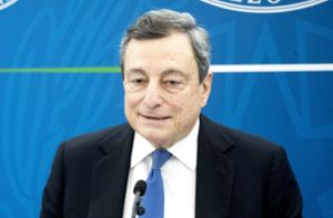 Rücktritt von Ministerpräsident Mario Draghi angenommen
