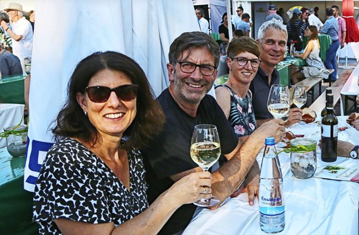 Ludwigsburger Weinlaube eröffnet: Entspannte Menschen und feine Weine