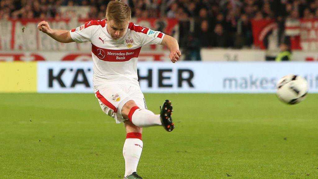  Jean Zimmer ist bisher beim VfB Stuttgart noch nicht richtig angekommen. Jetzt nutzt er seine Chance seit dem Aus von Kevin Großkreutz – konkurrenzlos ist er auf Rechts aber nicht. 