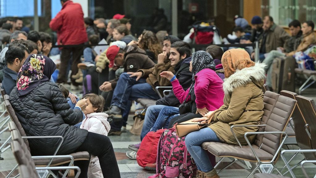 Laut Medienberichten bestätigt sich die Befürchtung nicht, dass viele Flüchtlinge zu Unrecht Schutz in Deutschland erhalten haben. Das geht aus den Zahlen der Bamf hervor. 