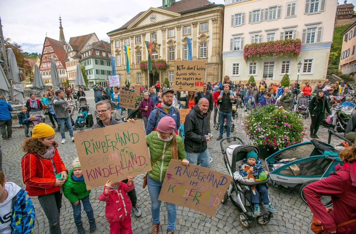 Die Esslinger Kita-Eltern wollen die geplante Gebührenerhöhung nicht hinnehmen. Foto: Roberto Bulgrin/bulgrin