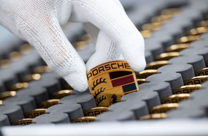 Porsche SE häuft Schulden an