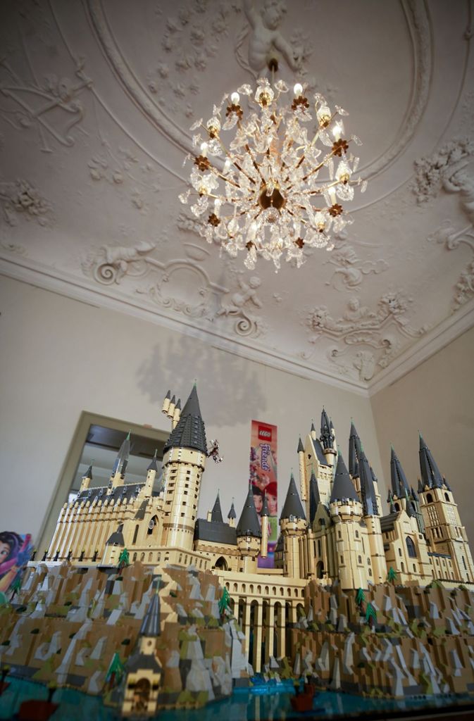 Zauberschloss trifft Residenzschloss: Harry-Potter-Internat Hogwarts, gebaut von Udo King, bei der Lego-Ausstellung in Ludwigsburg.