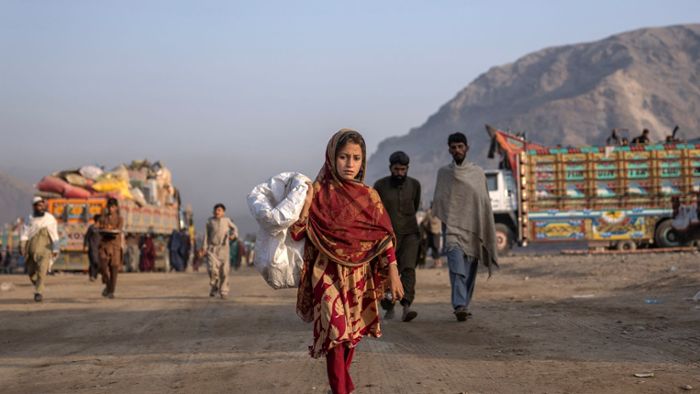 UN: Halbe Million Afghanen haben Pakistan verlassen