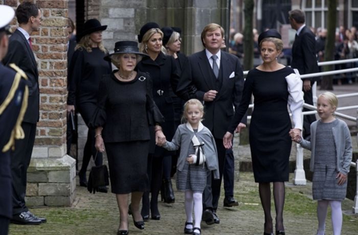 Niederlandes Königsfamilie nimmt Abschied