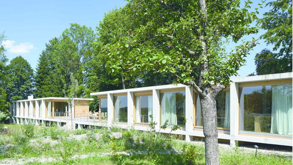 Architektenhaus am Starnberger See: Puristische Villa mit Seeblick