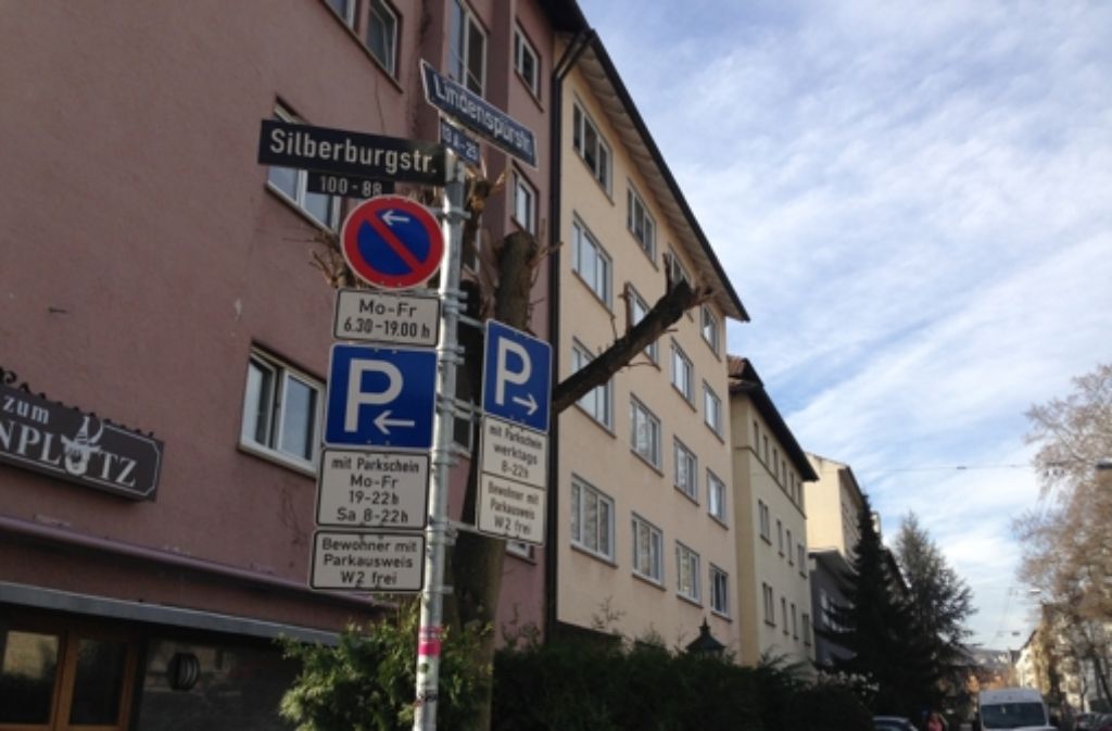 Im Stuttgarter Westen funktioniert das Parkraummanagement laut Stadtverwaltung recht gut. Foto: Archiv/ Kathrin Thimme