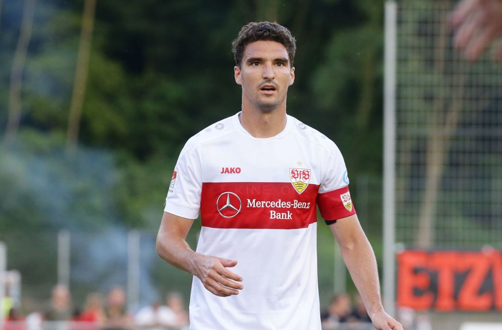 Marcin Kaminski (27) ist ebenfalls ein Leihrückkehrer, der polnische Nationalspieler war ein Jahr lang bei Fortuna Düsseldorf. Der Innenverteidiger ist beim Stuttgarter Projekt Wiederaufstieg allerdings erst einmal zum Zuschauen verdammt, weil er sich zum Saisonauftakt gegen Hannover 96 (2:1) einen Kreuzbandriss zuzog. Sein Vertrag läuft bis 2021.