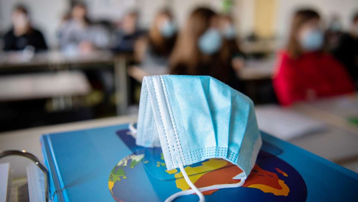  Der Südwesten lockert die Maskenvorschriften in Schulen. Andere Bundesländer haben das schon vorgemacht – mit unterschiedlichem Erfolg: Thüringen zweifelt bereits. 