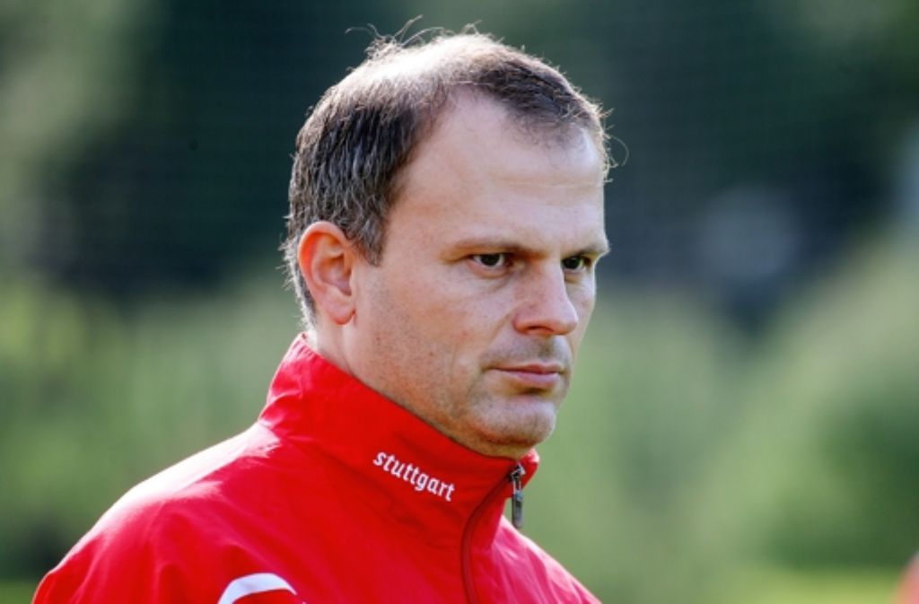 Ist Jochen Schneider mehr als eine Interimslösung für die Bobic-Nachfolge? In der folgenden Bilderstrecke stellen wir den derzeitign VfB-Sportmanager vor.