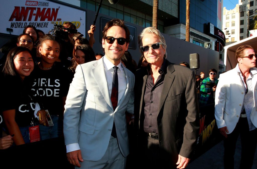 Auch die Hauptdarsteller Paul Rudd und Michael Douglas posieren in der kalifornischen Sonne mit ihren Fans.