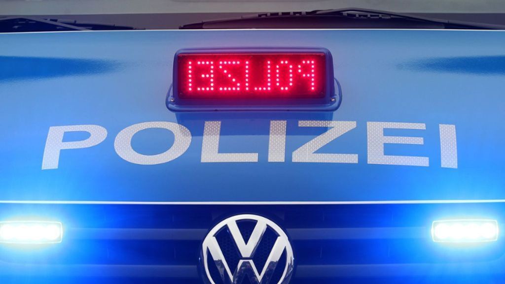 Tübingen: Asylbewerberin rastet aus und sticht auf Polizisten ein