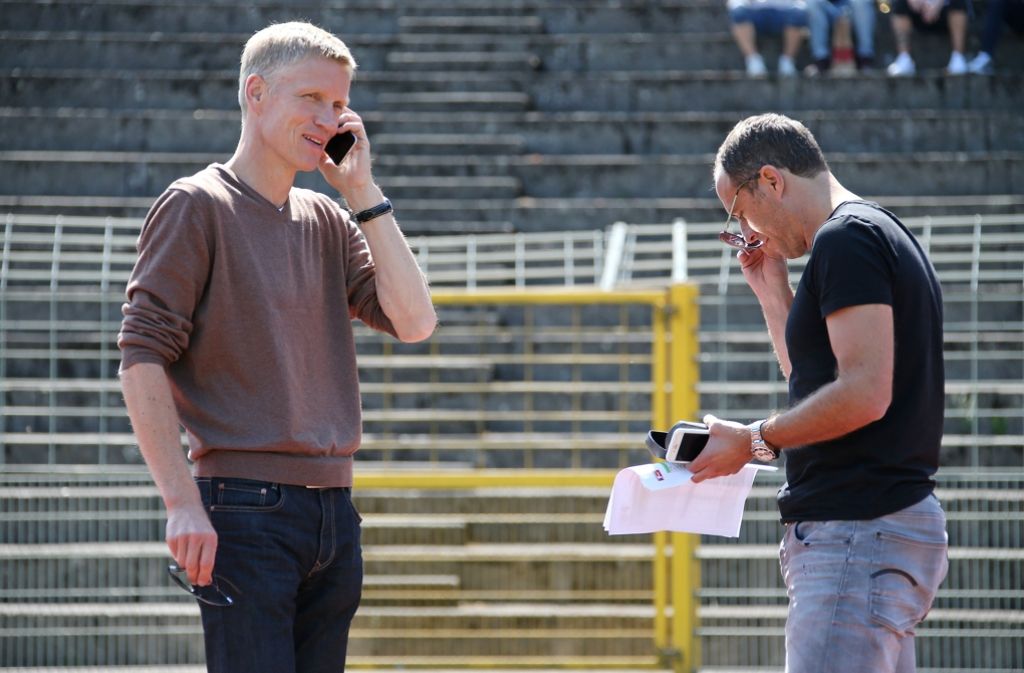 Der neue VfB Vorstand Sport Jan Schindelmeiser (links) und Marc Kienle sind auch dabei.