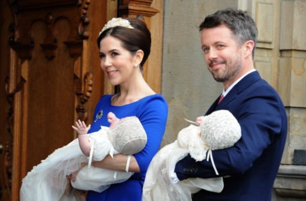 Einen ganzen Palast voller Kinder haben die Dänen: Kronprinz Frederik von Dänemark und seine Frau Mary haben mittlerweile vier Kinder - Thronfolger Christian (geboren 2005), Prinzessin Isabella (geboren 2007) und die Zwillinge Vincent und Josephine (geboren 2011).