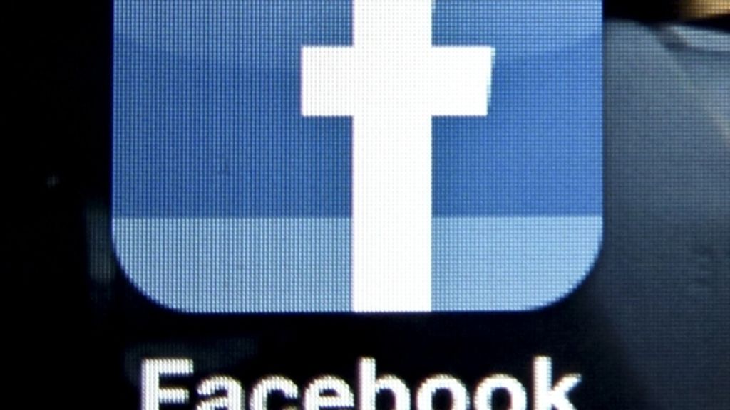 Soziale Netzwerke: Angst vor Facebook-Abmahnungen
