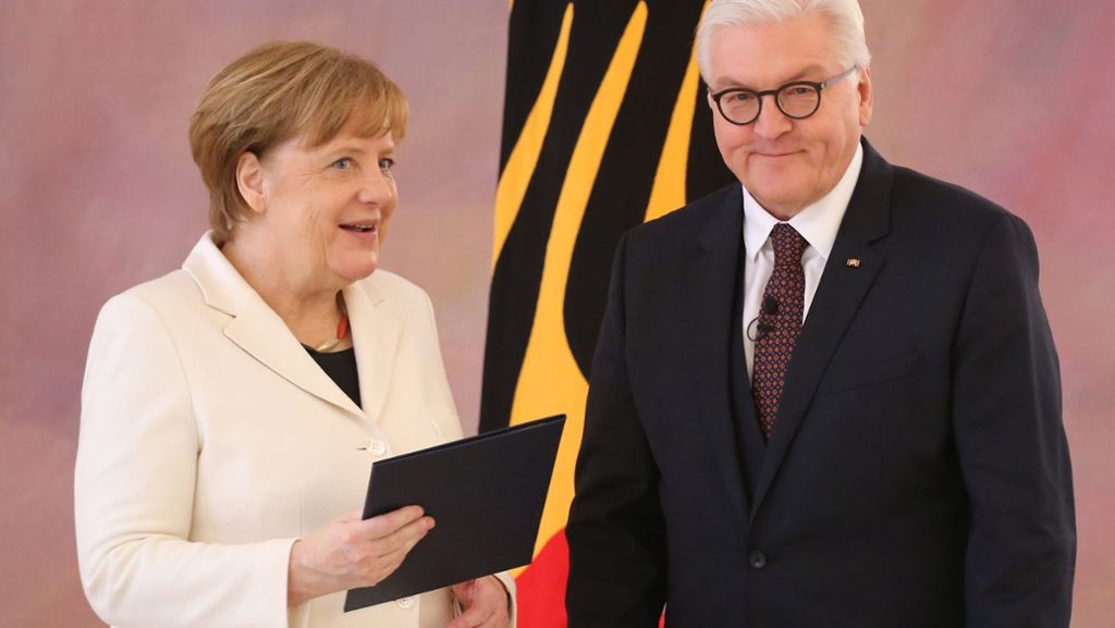  Frank-Walter Steinmeier ist fassungslos über den maßlosen Streit zwischen CDU und CSU in der Füchtlingspolitik. Manche wünschen sich, dass der Bundespräsident in der Regierungskrise über die Flüchtlingspolitik vermittelt. Ob er das kann? 