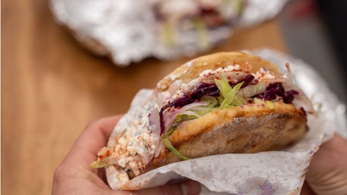 Selbsternannter Guide auf Instagram: „Dönerbaron“ will jeden Kebab in Stuttgart testen