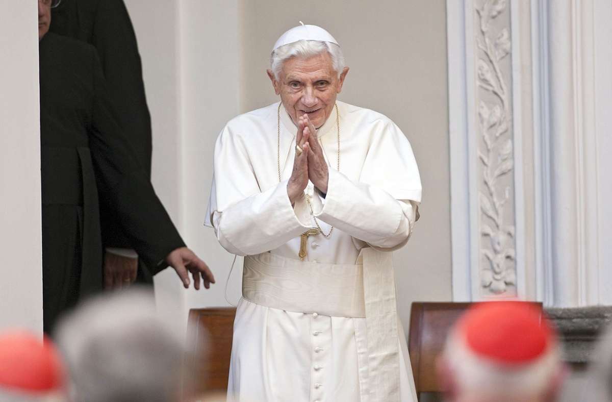 Papst Benedict XVI. bei einem bayerischen Festabend im Jahr 2012 in der päpstlichen Sommerresidenz in Castel Gandolfo.