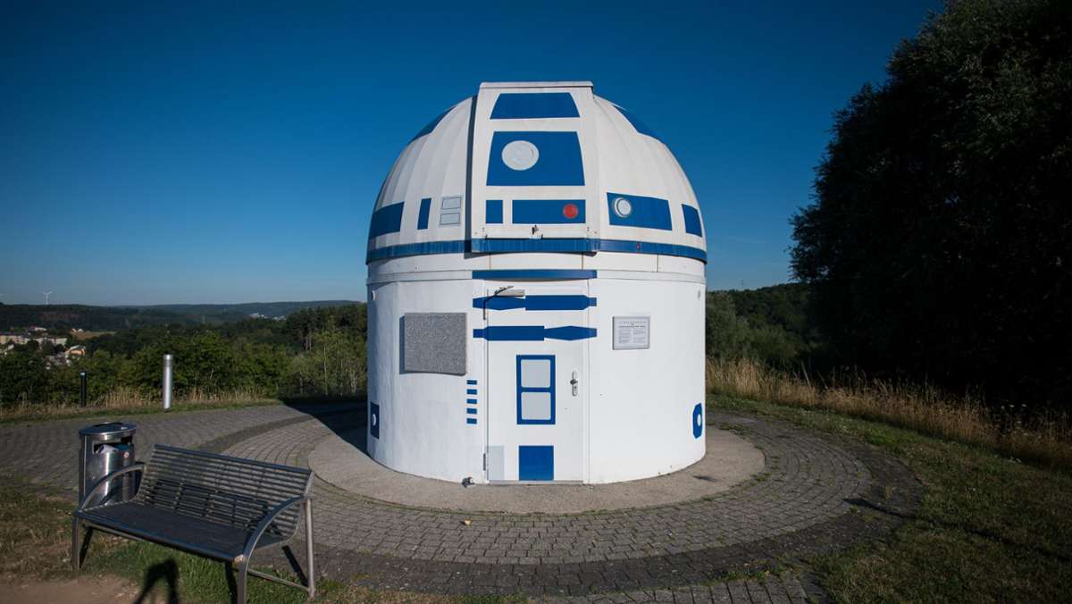 „Star Wars“-Flair  in Zweibrücken: Sternwarte verwandelt sich in R2-D2