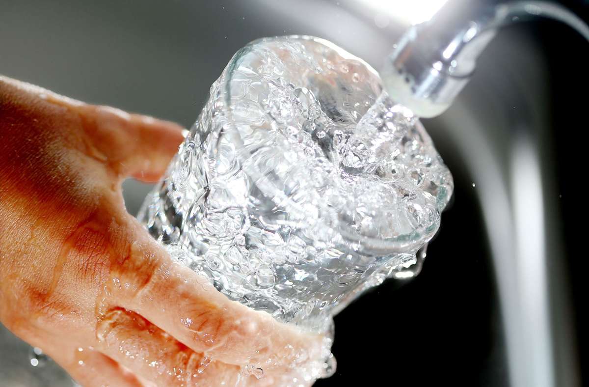 Der Trinkwasserpreis steigt Foto: picture alliance / dpa/Oliver Berg