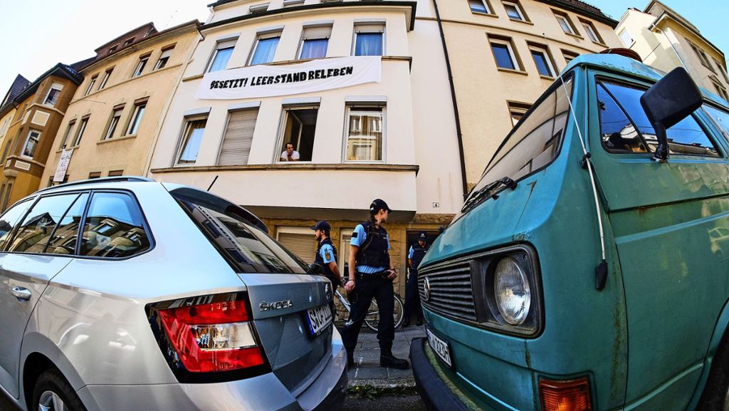 Hausbesetzer in Stuttgart angeklagt: Besetzer: Investoren gehören angeklagt