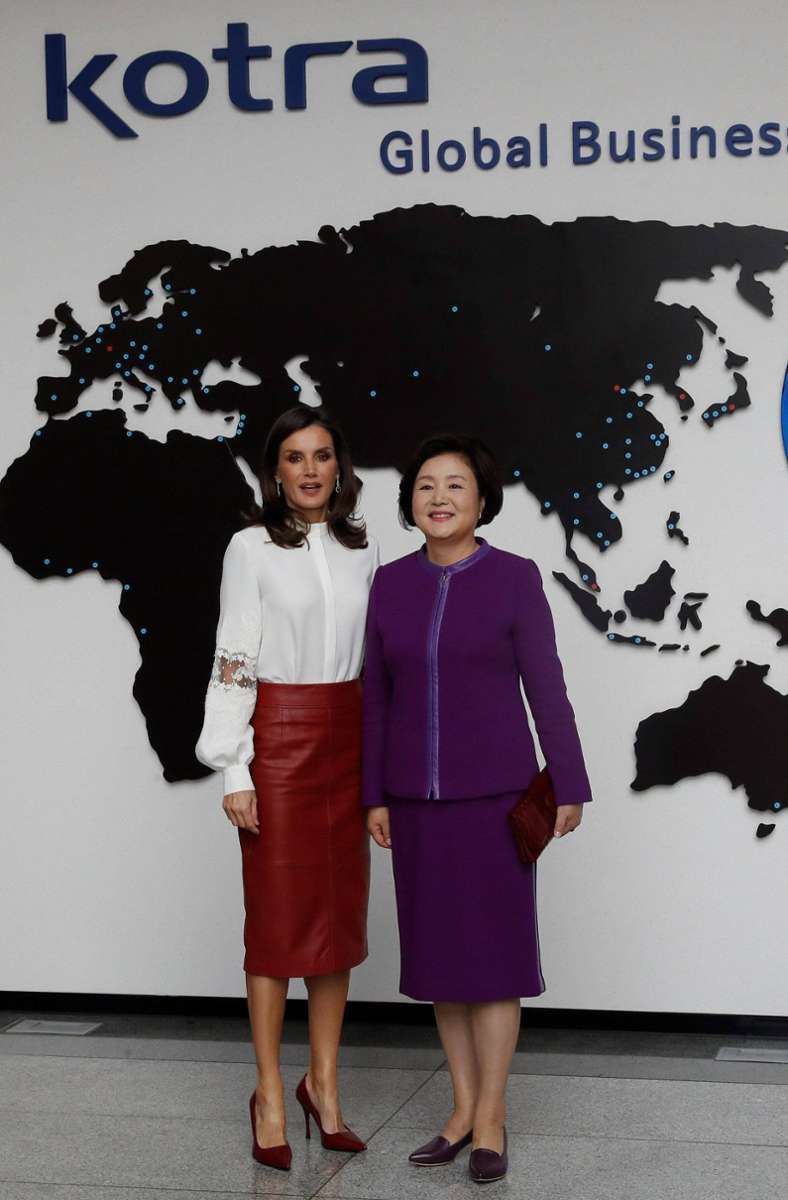 ... Tausende von Kilometer weiter östlich Spaniens Königin Letizia bei einem Besuch in Seoul.