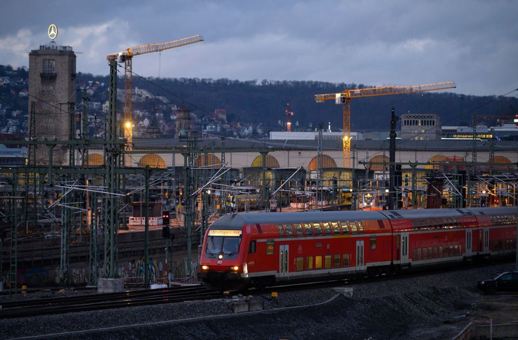 Der Stuttgarter Hauptbahnhof schneidet in einem europaweiten Ranking schlecht ab. Foto: Sebastian Gollnow/dpa