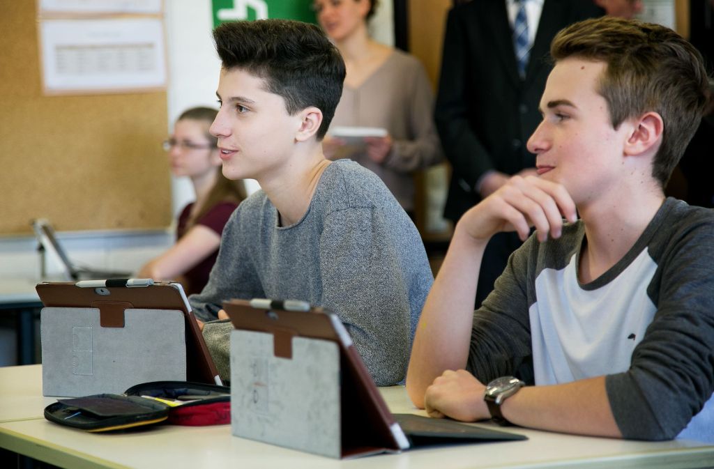Die Schüler der Tabletklasse an der Realschule in Neuffen nutzen den Tabletcomputer für fast alle Fächer.