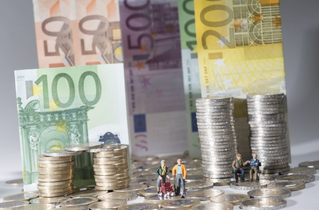 Auch für größere Summen Bargeld gelten Zollbestimmungen: "Bei der Einreise in die EU müssen mitgeführte Barmittel im Gesamtwert von 10.000 Euro oder mehr bei der zuständigen Zollstelle schriftlich angemeldet werden", heißt es auf der Homepage des Zolls.