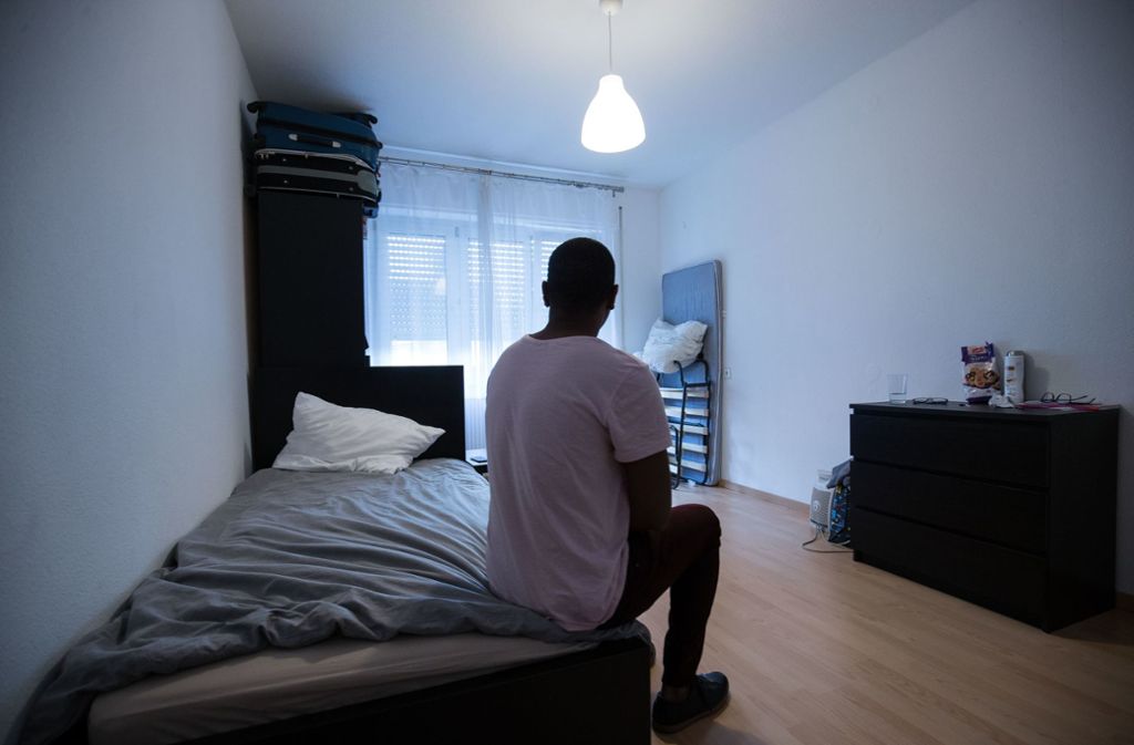 Ein Mann versteckt sich in einer Stuttgarter Wohnung vor häuslicher Gewalt. (Archivbild) Foto: Leif Piechowski/LICHTGUT