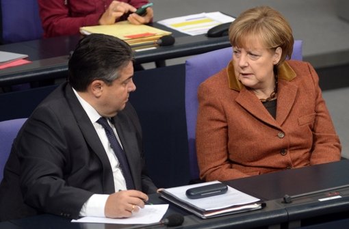 Schlechte Stimmung zwischen Bundeskanzlerin Angela Merkel und ihrem Vize Sigmar Gabriel Foto: dpa