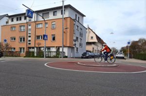 Die Sicherheit für Radfahrende in der Fellbacher Theodor-Heuss-Straße soll weiter verbessert werden. Foto: Dirk Herrmann