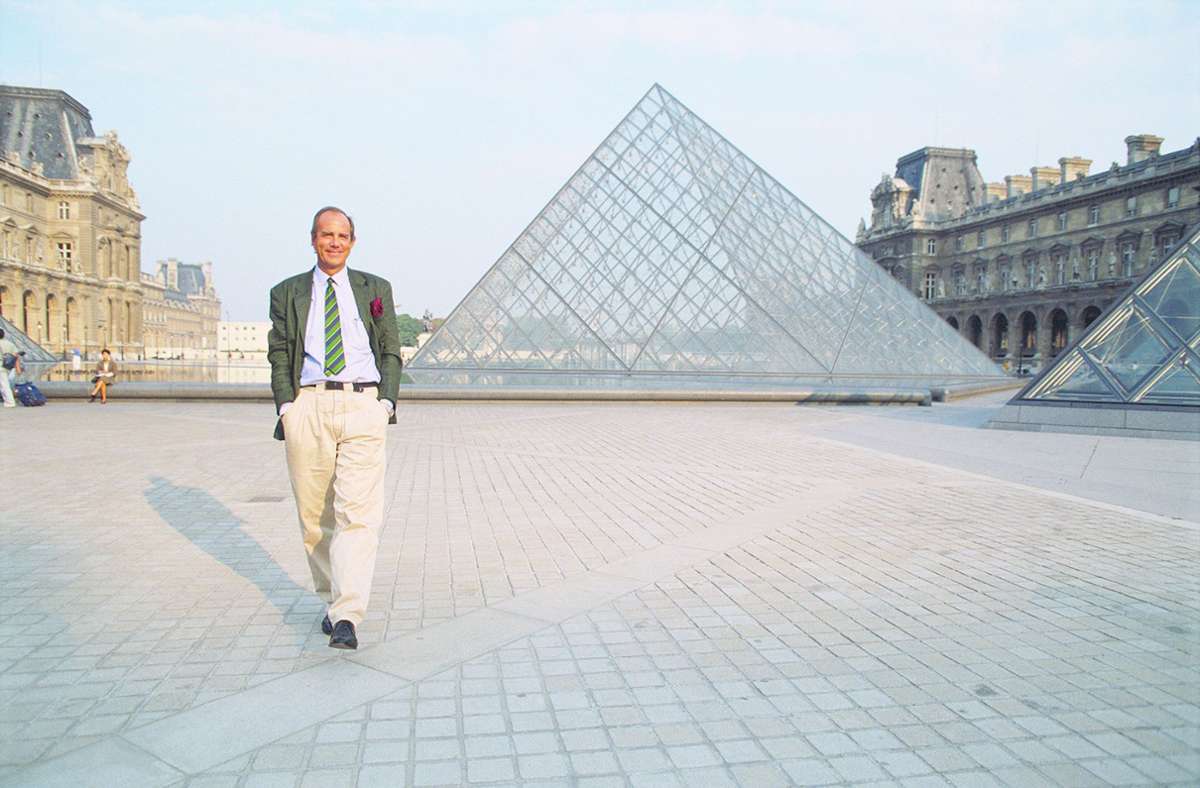 „Unser Mann in Paris“ – so heißt ein Fernsehwerbespot, bei dem Jürgen Michaelsen alias Yorn 1974 vorm Louvre mitwirkt und seine neue Marke J.M. für das Versandhaus Neckermann präsentiert.