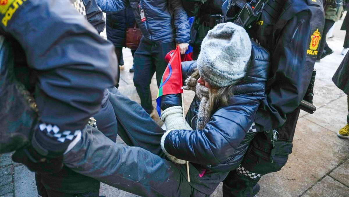 Umweltaktivistin in Oslo: Greta Thunberg bei Protesten in Norwegen mehrmals weggetragen
