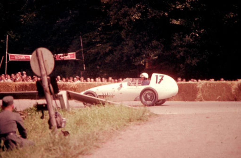 1960 Solitude Formel Junior: Einige Privatfahrer der Formel Junior fuhren noch die Frontmotorwagen aus dem Vorjahr, hier Sepp Liebl auf Stanguellini.