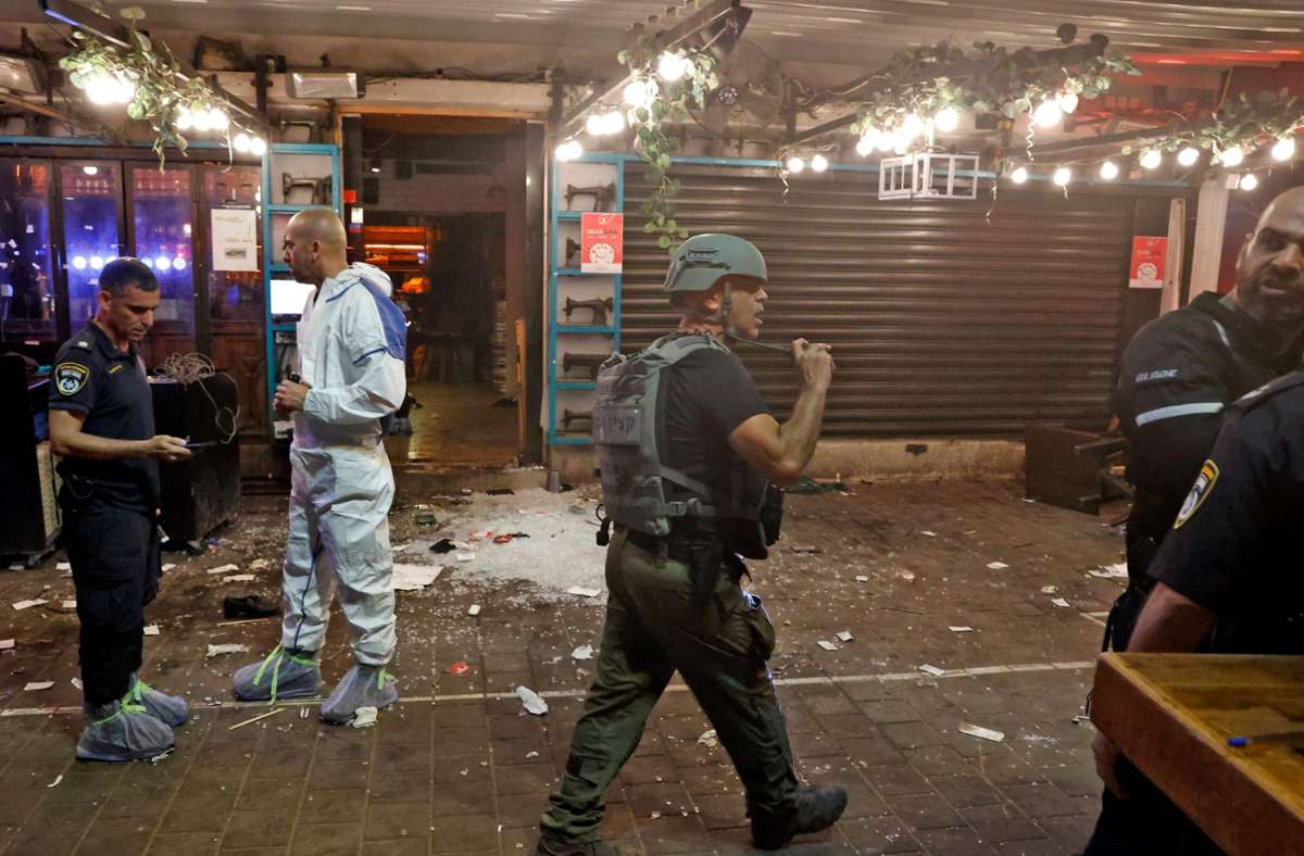 Der Attentäter habe auf Besucher einer Kneipe auf der belebten Dizengoff-Straße geschossen Foto: AFP/JACK GUEZ