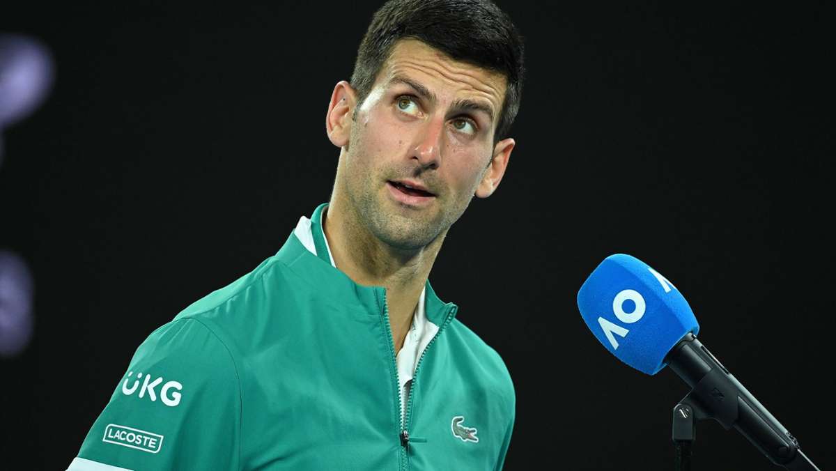 Dem serbischen Tennisprofi Novak Djokovic wird die Einreise nach Australien verweigert – nun muss er in einem Abschiebehotel dem juristischen Krimi folgen. 