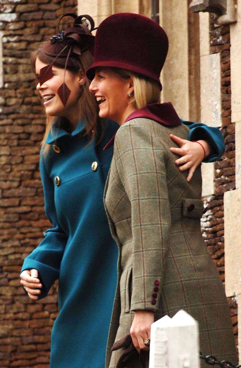 2006: Prinzessin Eugenie (links) und Herzogin Sophie
